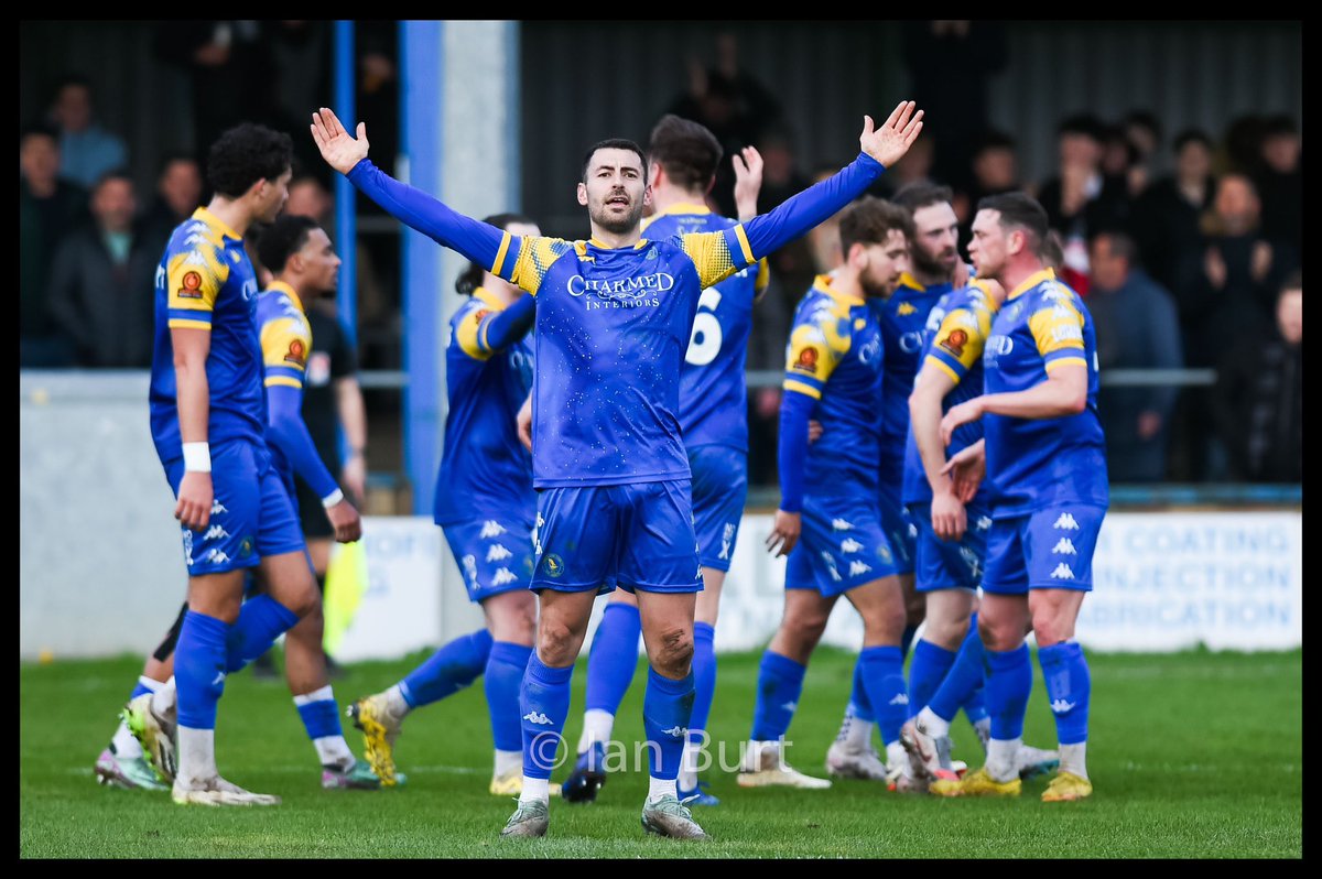 Ian Burt tweet media