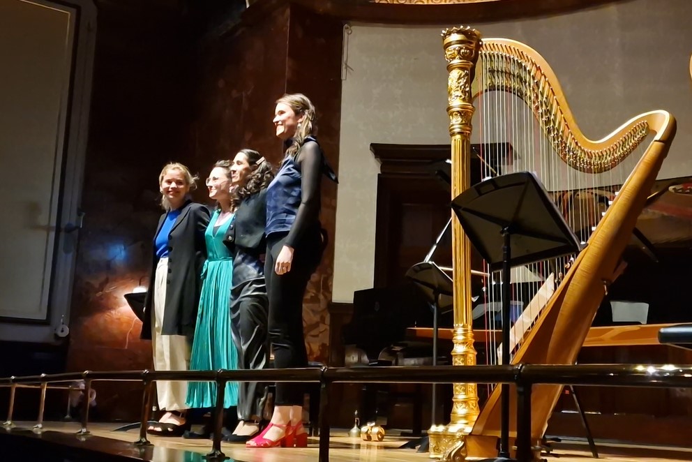 A truly enchanting evening <a href="/wigmore_hall/">Wigmore Hall</a> tonight, thank you. <a href="/Heloise_Werner/">Héloïse Werner</a> <a href="/helencharlston/">Helen Charlston</a> <a href="/Mishkapianist/">Mishka Rushdie Momen</a> @anne_denholm