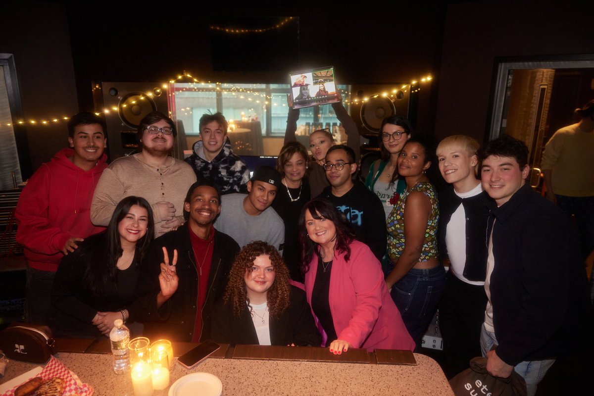 theegrandeheels's tweet image. thank you to ariana and her team for organizing this surreal experience and for being the nicest humans. i’ll be forever grateful and i’m still not realizing it actually happened. listening to the album with ariana getting emotional, and seeing the other fans’ reactions was just…
