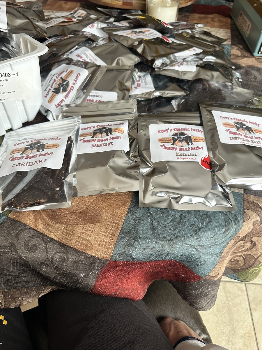 GageGray's tweet photo. My girls family absolutely in their bag with this jerky 😈🐂  taking orders https://t.co/CED0tkgrK6