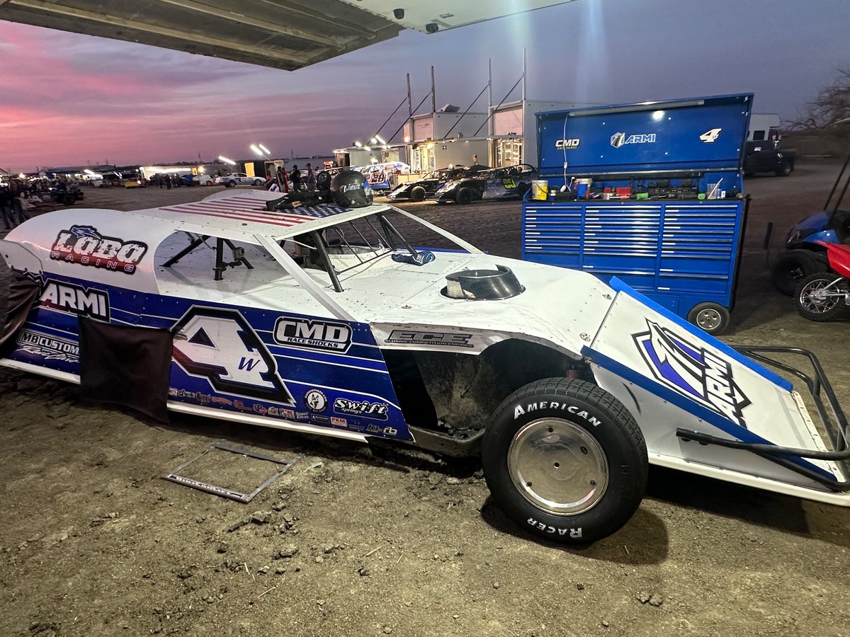 Back at <a href="/rocketintexas/">Rocket Raceway Park</a> for night 2 of <a href="/USMTS/">USMTS</a> Watch live on <a href="/RacinDirt/">RacinDirt.com</a> I’m hanging out w/ <a href="/JoshSkelton_14/">Josh Skelton</a> &amp; 4w Tyler Wolf.