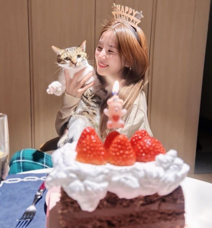 choronggpics's tweet photo. #달콤한_롱생일_한번에_후_축하해볼까
#HAPPY_BIRTHDAY_CHORONG https://t.co/UNmPMPiKq7
