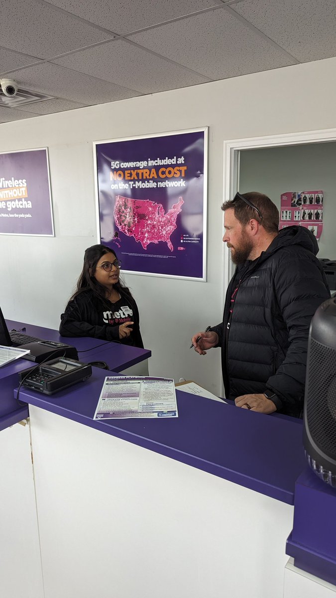 Martin Juhazy (@juhazymartin) on Twitter photo Fantastic trifecta weekend <a href="/MetroByTMobile/">Metro by T-Mobile</a> in St.Louis! Nada yada yada! <a href="/TimMiller44/">Tim Miller</a> <a href="/thayesnet/">Terry Hayes</a> Fantastic trifecta weekend <a href="/MetroByTMobile/">Metro by T-Mobile</a> in St.Louis! Nada yada yada! <a href="/TimMiller44/">Tim Miller</a> <a href="/thayesnet/">Terry Hayes</a>