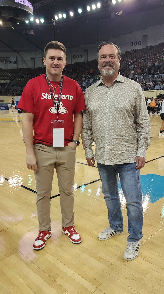 What does 3958 #OKPreps Career Points look like?
Rotnei Clarke (VERDIGRIS) @ 3758 and Mark Rodgers (BLACKWELL) @ 200ish career points

#OK200PointClub #OK3000PointClub

<a href="/rotneiclarkesf/">rotneiclarkestatefarm</a>  <a href="/markrsports/">Mark Rodgers</a>