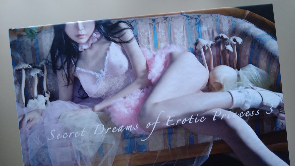 村田兼一Secret　Dreams　of　Eratic　Princess3 村田兼一氏のこの「Secret Dreams of Erotic Princess 3」、自分は発売