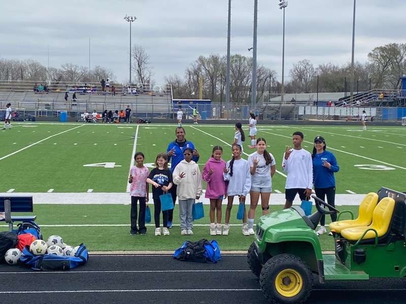 Elkins Girls Soccer (@elkinsgirls) on Twitter photo We had a fun time with our future Knights! Good team win tod vs Bush 5-0
โฝ๏ธโฝ๏ธMadison Inniss
โฝ๏ธJada Moye ๐
ฐ๏ธMadison Leroux
โฝ๏ธMaddie Rhea
โฝ๏ธLindsey Arnold ๐
ฐ๏ธSarah Lovetinsky
๐ฅ
Shutout Isabella Paiva #GD2BAK
<a href="/djackson11SU/">DJackson</a> <a href="/EHS_Knightswire/">Elkins High School</a> <a href="/FBISDAthletics/">Fort Bend ISD Athletics</a> We had a fun time with our future Knights! Good team win tod vs Bush 5-0
โฝ๏ธโฝ๏ธMadison Inniss
โฝ๏ธJada Moye ๐
ฐ๏ธMadison Leroux
โฝ๏ธMaddie Rhea
โฝ๏ธLindsey Arnold ๐
ฐ๏ธSarah Lovetinsky
๐ฅ
Shutout Isabella Paiva #GD2BAK
<a href="/djackson11SU/">DJackson</a> <a href="/EHS_Knightswire/">Elkins High School</a> <a href="/FBISDAthletics/">Fort Bend ISD Athletics</a>