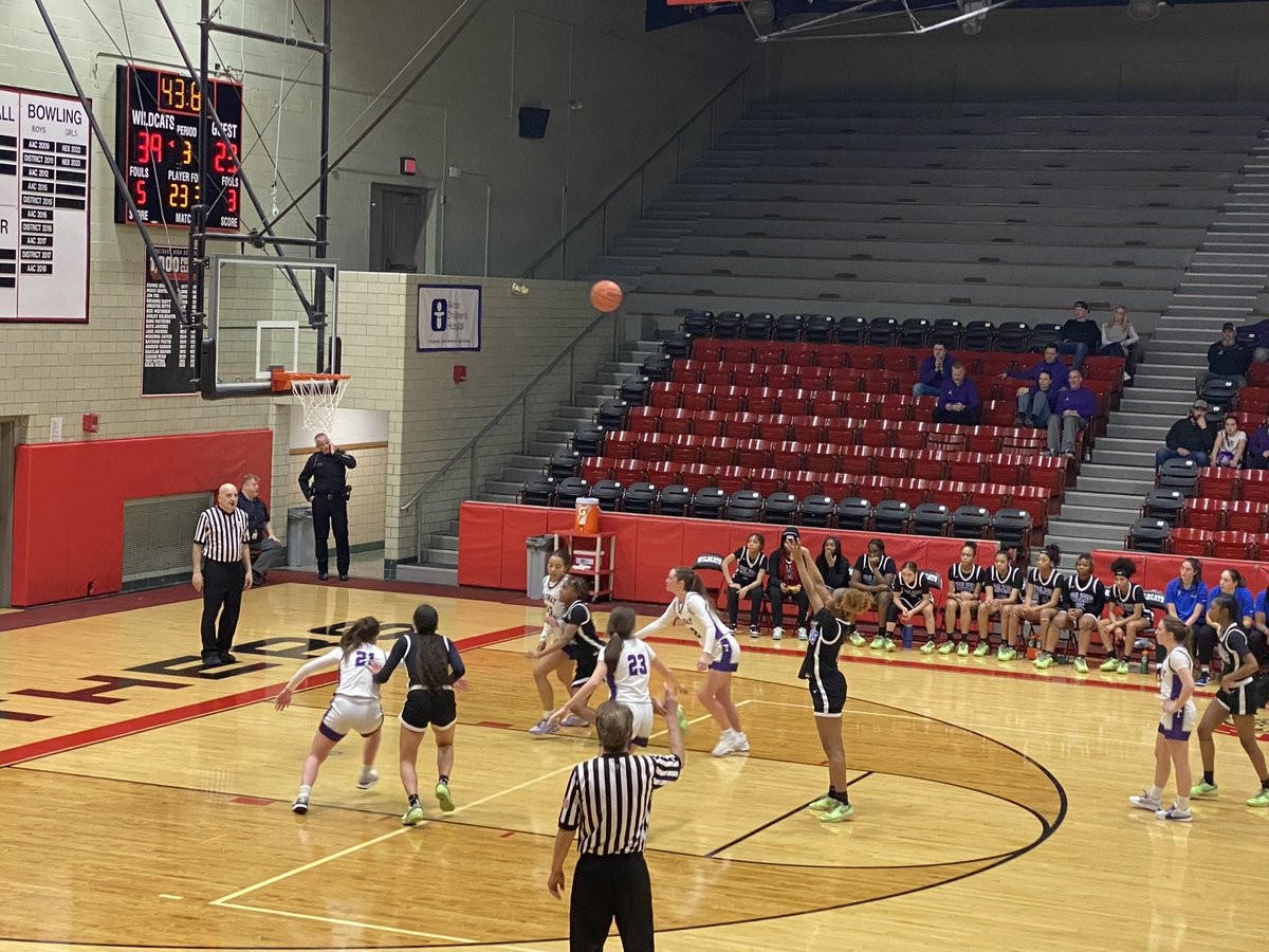 Sadly our girls tournament dreams have come to an end with a 59-35 loss tonight but they deserve all the accolades for going as far as they did! Congratulations Lady Trojans!