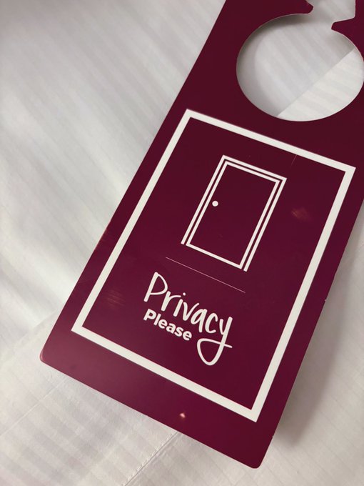 Shhh… privacy please 💙 https://t.co/ledevgrjid