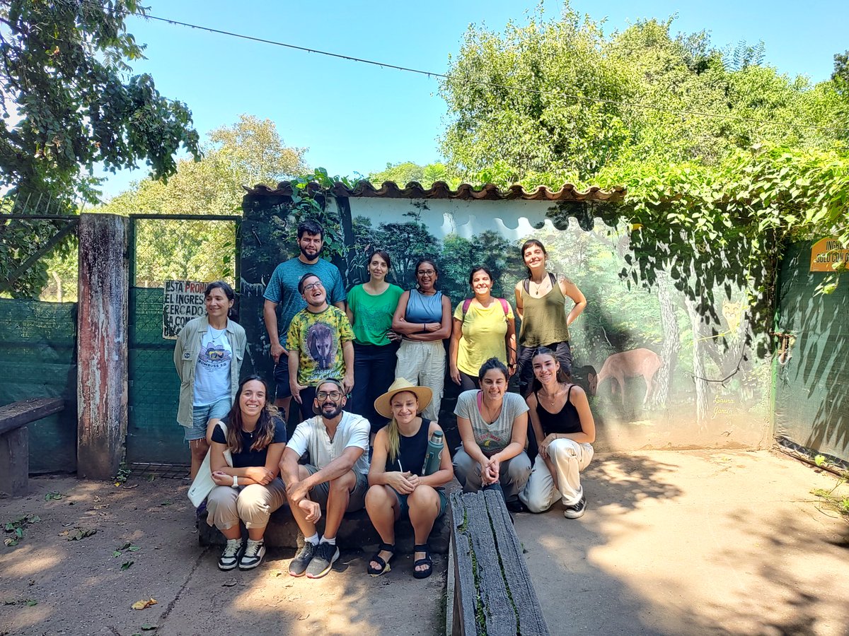 Nos visitaron <a href="/ViUnAbejorro/">Vi Un Abejorro</a> ! Muy feliz de compartir y aprender. En Tucumán tenemos 5 especies de Bombus, todos nativos