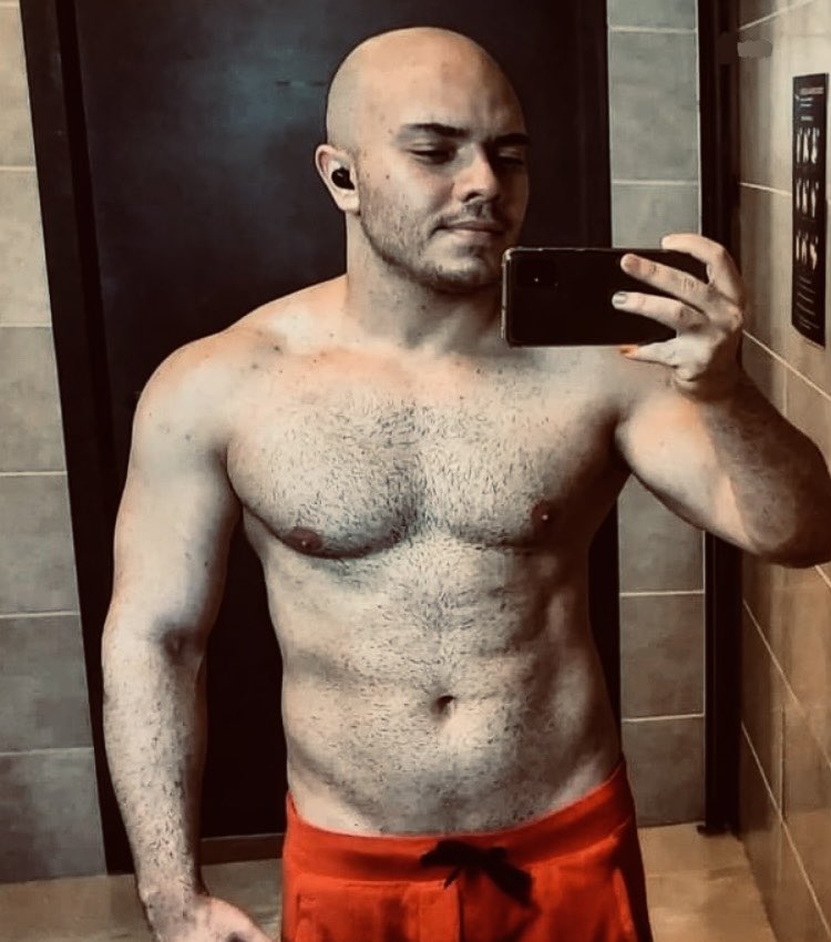 thinadast's tweet image. 