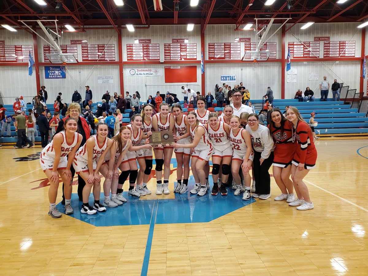 Norwich girls basketball is heading back to Class 1A-I State. Sub State champions for the second straight year.