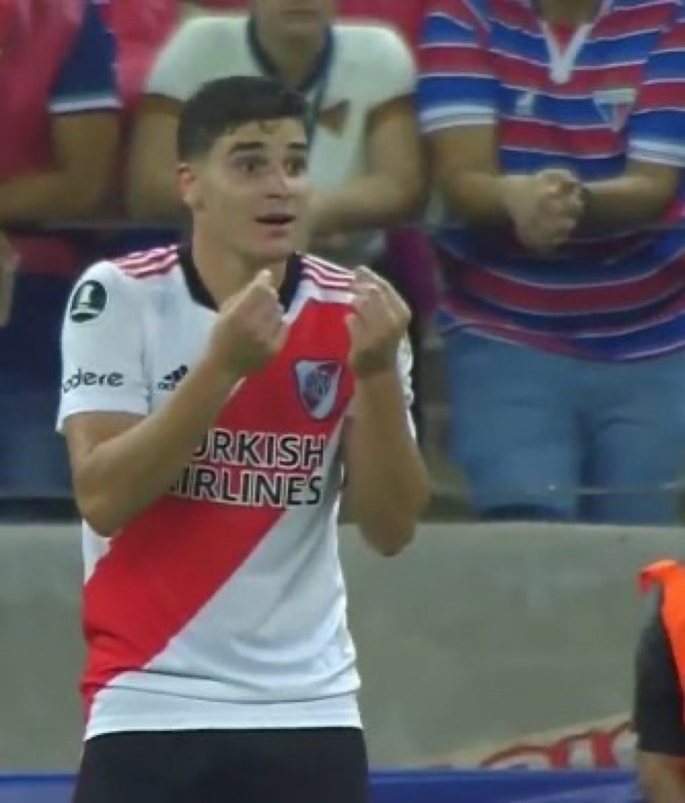 SACÓ A VILLAGRA Y METIÓ A HERRERA

???? QUE HACE DEMICHELIS
