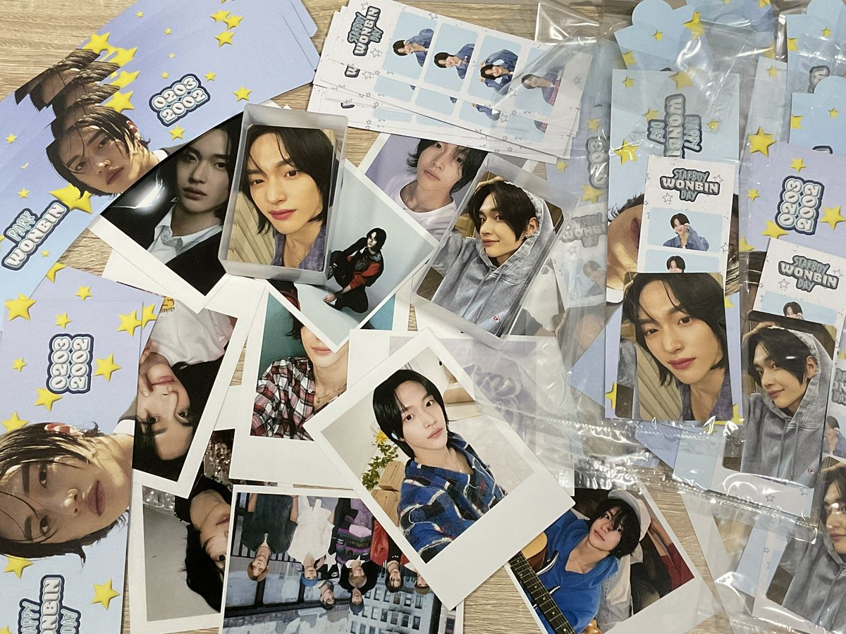 rubyleo17's tweet photo. hello everyone! i’ll go to #ToAllTheMarchBoys around 1-2PM. as a representative of #StarboyWonbinDayinKL crew i’ll distribute these leftover freebies during that session. anyone who didn’t get a chance to visit us yesterday can claim a set of this freebies today !! https://t.co/7EikXDK8OR