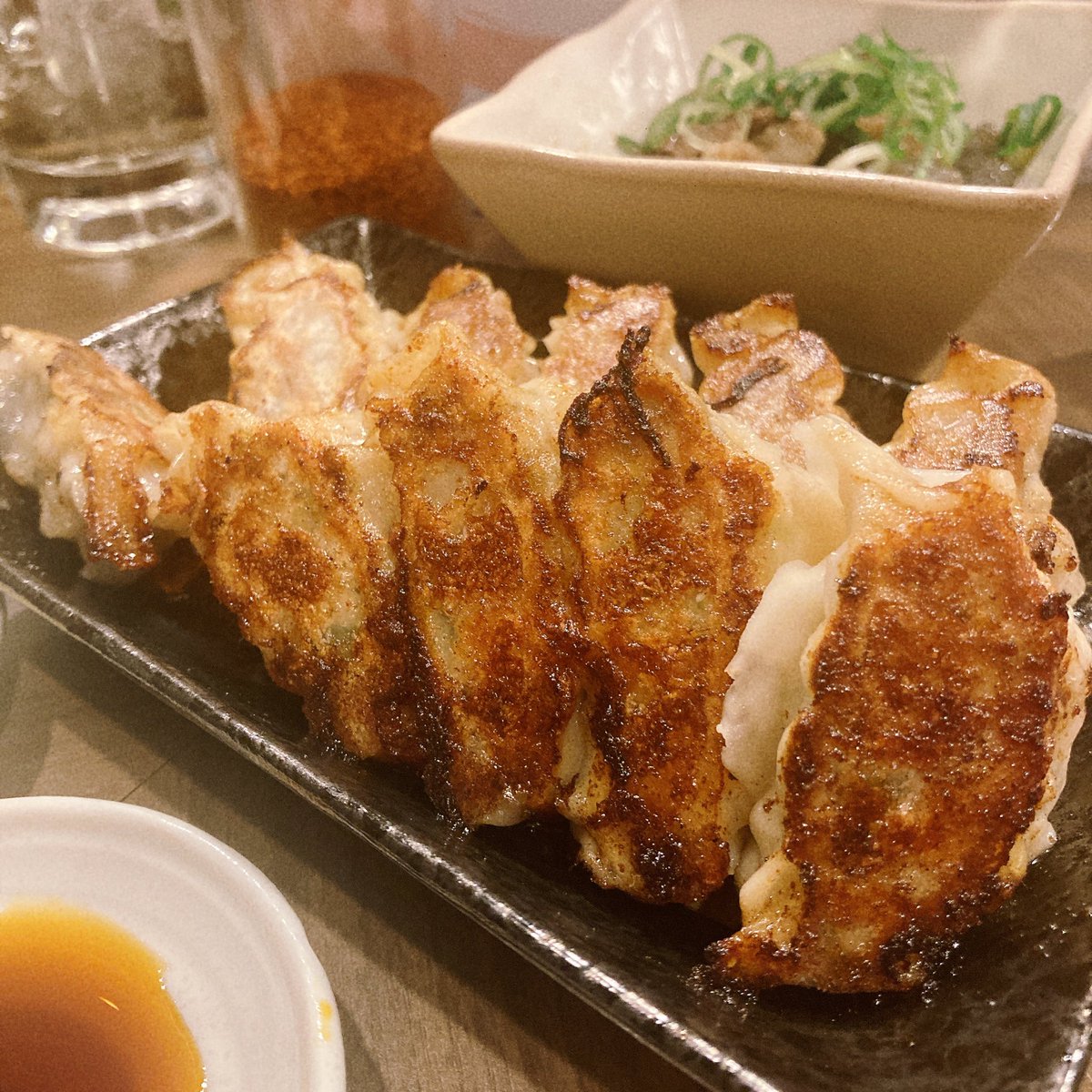 CafeKissshot's tweet photo. 昨夜の
らいと餃子🥟 @rightgyouza 
中身がぎゅっとしてて美味しかったー https://t.co/ZUrWX2c0HX