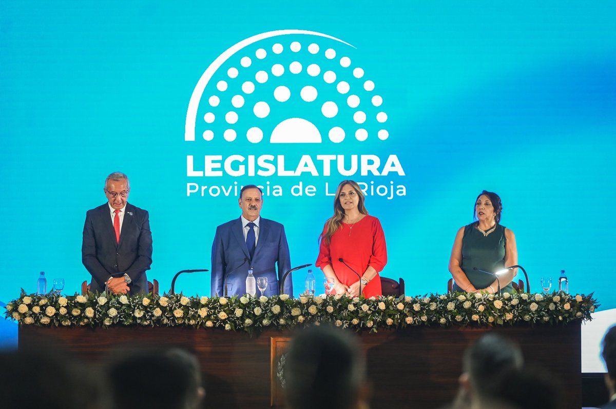 TeresitaMadera's tweet photo. Dimos apertura al 139° Período de Sesiones Ordinarias de nuestra @LegislaturaLR donde tuvimos el honor de recibir al gobernador @QuintelaRicardo para brindar su discurso reafirmando el compromiso de trabajar firmemente en defensa del pueblo riojano; defender el desarrollo, el progreso y los puestos de trabajo de cada familia.

Un gobernador que sin dudas, seguirá conduciendo nuestra provincia guiado por la justicia social, la paz y el consenso; con una mirada federal.

Además, diputados y diputadas, por mayoría aprobaron a @ClaudioRuizCH y @terelunalarioja como Vicepresidente primero y segunda, que sea una gran gestión.