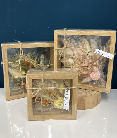 Hands_Hiroshima's tweet image. おはようございます。只今開店しました。      

広島のドライフラワー専門店  『#iolite(アイオライト)』
 
 お部屋のインテリアにも、プレゼントにもおすすめです✨

3月31日（日）まで  

 詳しくはこちらから→ hiroshima.hands.net/item/iolite-1.…………     

今日も良い一日を✨（#ハンズ 広島店）