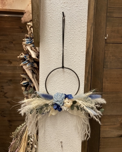 Hands_Hiroshima's tweet image. おはようございます。只今開店しました。      

広島のドライフラワー専門店  『#iolite(アイオライト)』
 
 お部屋のインテリアにも、プレゼントにもおすすめです✨

3月31日（日）まで  

 詳しくはこちらから→ hiroshima.hands.net/item/iolite-1.…………     

今日も良い一日を✨（#ハンズ 広島店）