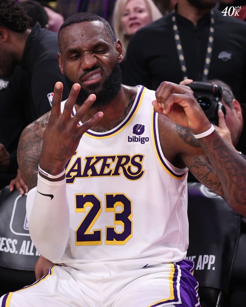 This photo of LeBron. 🥶

(via <a href="/Lakers/">Los Angeles Lakers</a>)