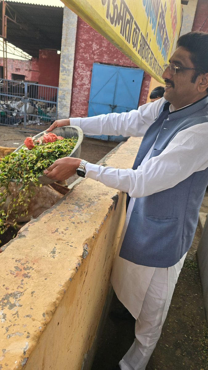 pardeepcong's tweet photo. कल मेरे जन्म दिवस पर सोशल मीडिया व व्यक्तिगत रूप से आशीर्वाद व शुभकामनाएँ देने वाले सभी मित्रों व शुभचिंतकों का हृदय की गहराई से आभार ।आप सभी का स्नेह , आशीर्वाद व मार्गदर्शन इसी तरह बना रहे । पुन: बहुत बहुत धन्यवाद ।
#Dhanyawaad #Janamdin #Adampur #priye https://t.co/ItcwC0566o