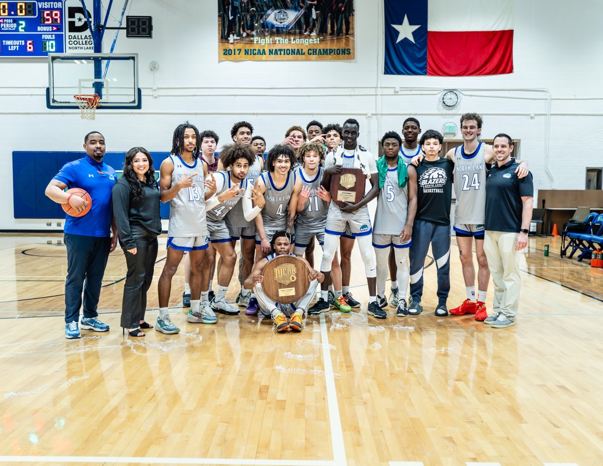 DCNLBlazers's tweet photo. Back-to-Back Blazers: @NorthLakeMBB Captures Second Straight District Title

📰 https://t.co/1j6OJ2NFGn

#NJCAABasketball | #DistrictChamps | #DACHoops | #BlazingATrail https://t.co/DlUNOBuMub