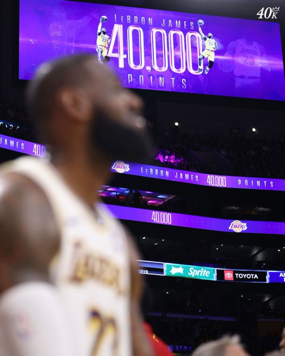 KingJamesAR's tweet photo. قائمة اللاعبين الذين سجلوا 40 الف نقطة:

- ليبرون ريمون جيمس 

انتهت القائمة 🐐👑 https://t.co/9Gu3lXXF6v