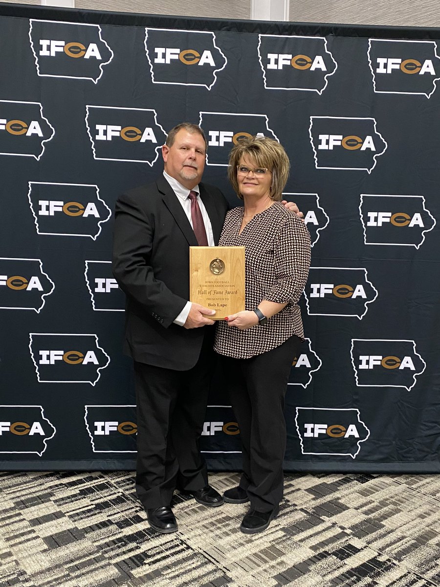 Had a great time at the IFCA Convention. At the awards banquet, Coach Bob Lape got inducted into the IFCA Hall of Fame.