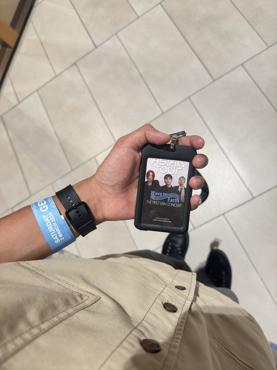 a_faeezz's tweet photo. last year awal march started dengan Blackpink and this year Wave to Earth. the real healing for me. My escapism for real. Hopefully, more to come after this. “How could my day be bad” 🫶🏻 https://t.co/twLRB4vsl6