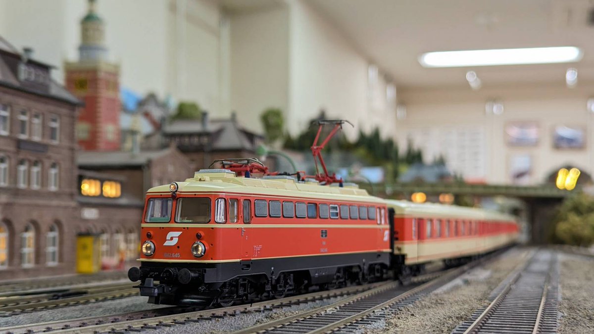 全国送料無料 エルマートレイン ElmerTrain X: on 外国車輌