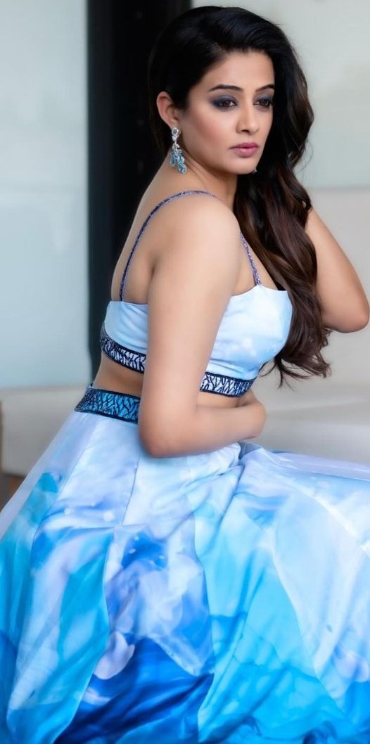 GHtvtfCbQAAhM7Q?format=jpg&name=medium