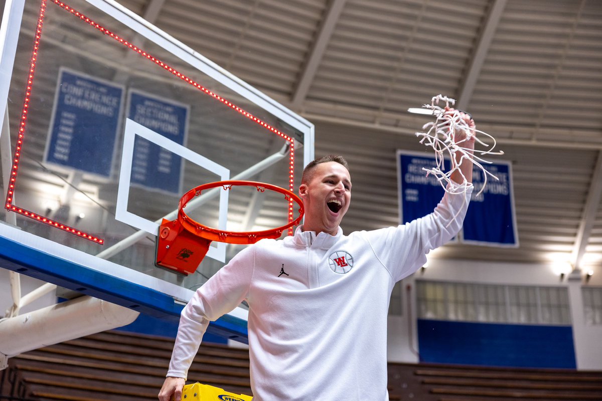 irishbrewer's tweet image. Our WL red devil boys basketball team are sectional champions. Overcame Twin Lakes, 45-43, with a clutch basket with a little over a second remaining. #rdp @WL_Basketball @WL_AthleticsRDP