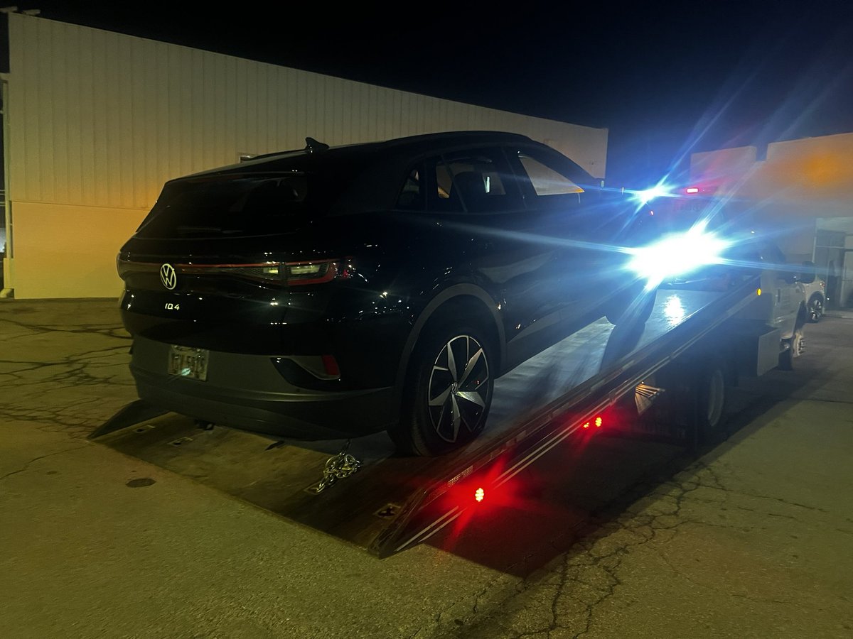 What better way to end your week than shredding your tire and having the nearest parking lot be a hooters.
