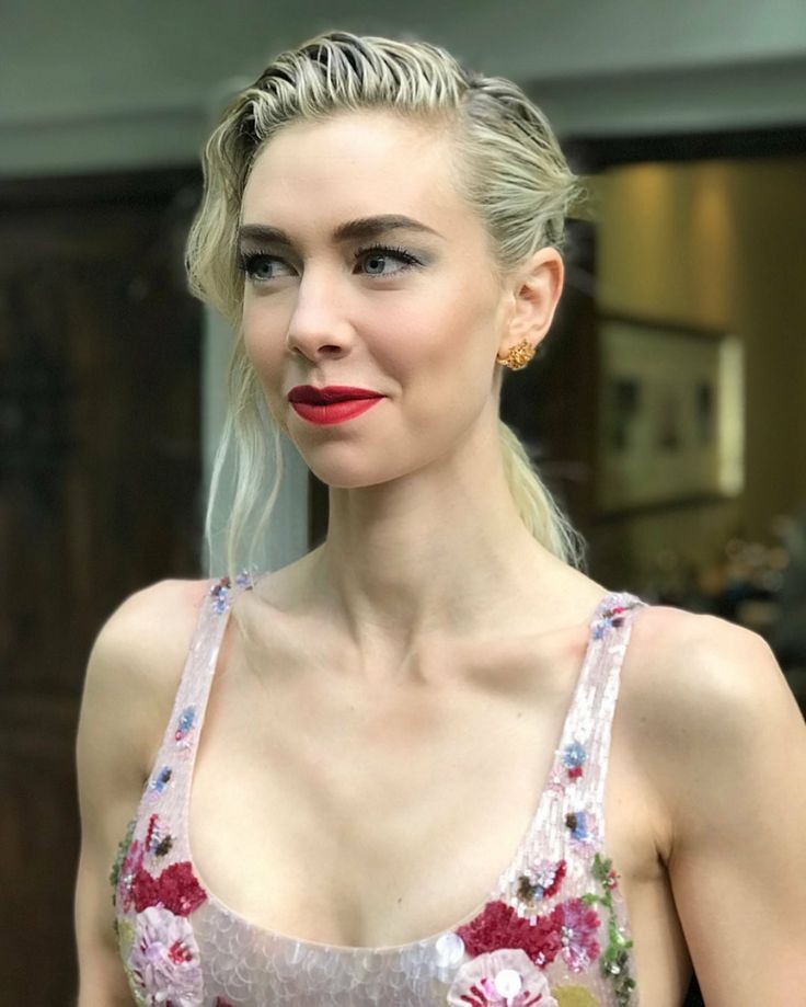 ᅠᅠ
ᅠᅠ
ᅠᅠ
ᅠᅠ
⠀           — 𝓢eductive Sunday
                    
ᅠᅠ
ᅠᅠ
ᅠᅠ
ᅠᅠ