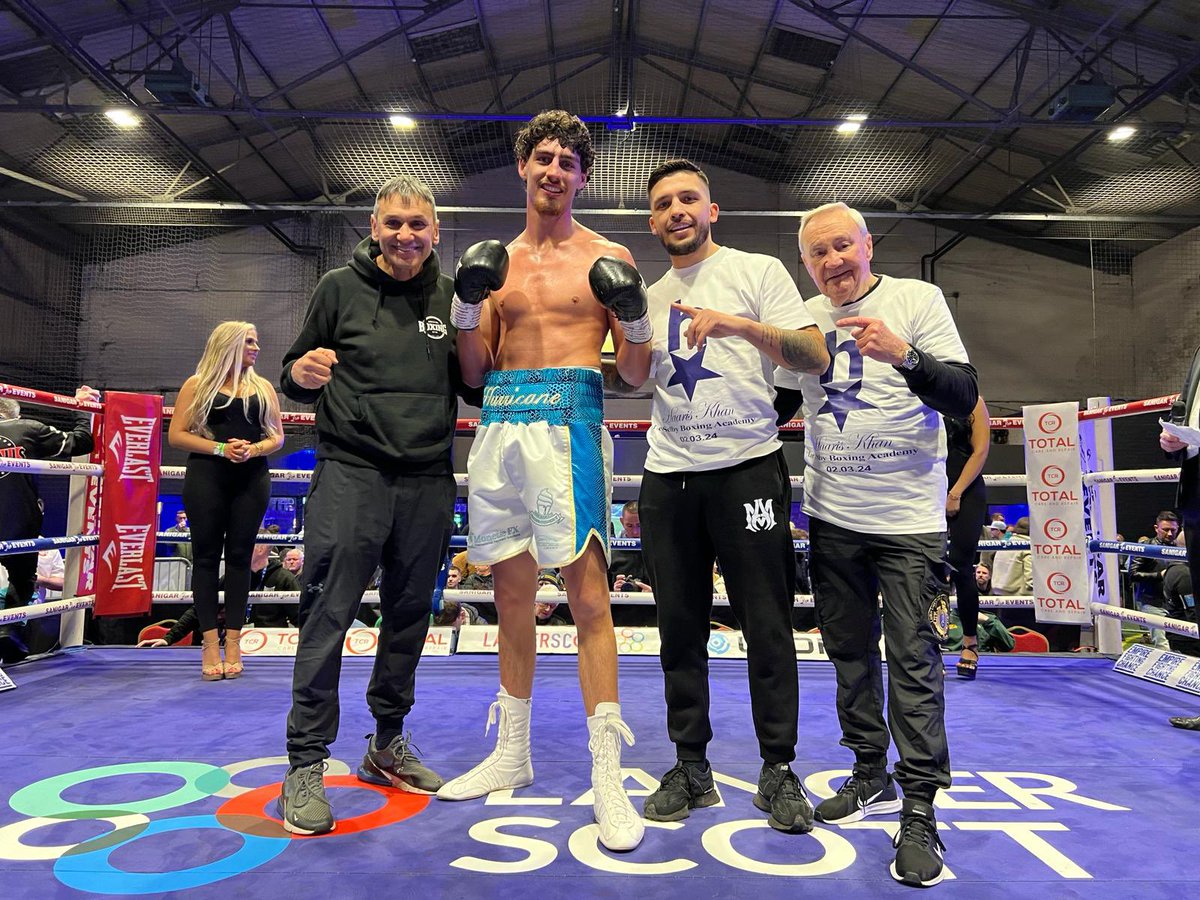 Two wins last for #LSboxing last night. First up was @__joemorgan who moved to 7-0 with a KO win in the 2nd. Haaris khan, now 2-0 won on pnts in a 50/50 fight against an undefeated fighter. #Boxing