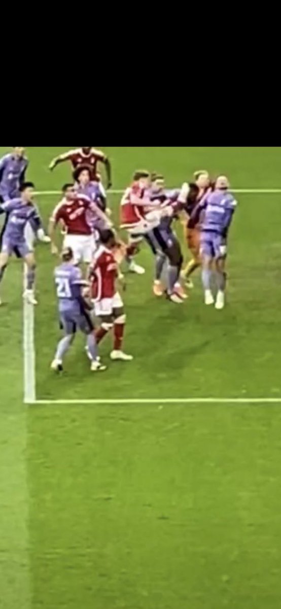 jordsped's tweet photo. @SagaciousFellow @SkySportsPL Looks like it might have hurt a little to me https://t.co/4DFN6VlwRO