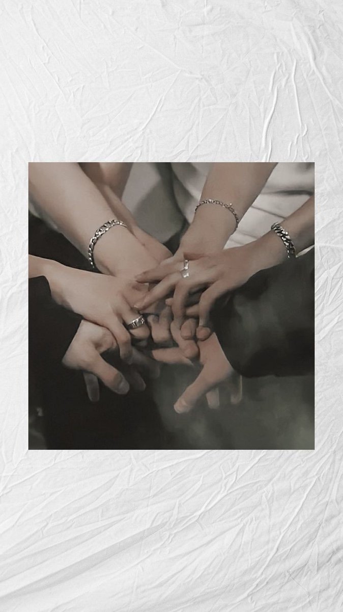 fah_786's tweet photo. Ot7 https://t.co/7WszkhYhky