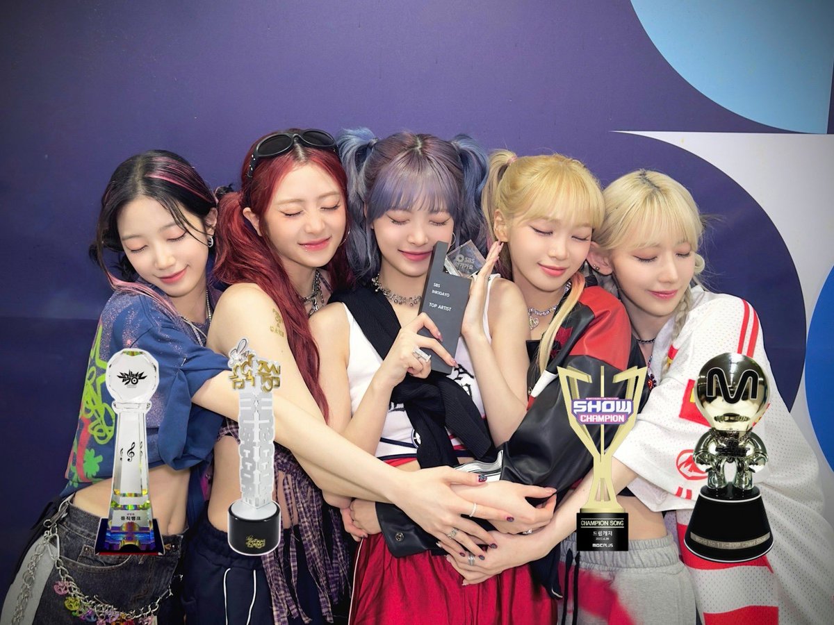 fimssante's tweet photo. five trophies for five precious girls @IM_LESSERAFIM and more wins coming ๐
#EASY5thWin
#LESSERAFIM23rdWin
#LE_SSERAFIM23rdWin https://t.co/Gqp1Cb75Hy