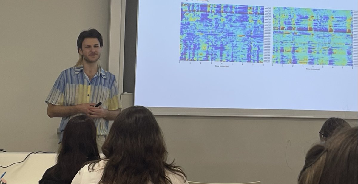 For last week's Journal Club our Master student Matthias was in perfect partnerlook with his heatmaps 🤓🔰