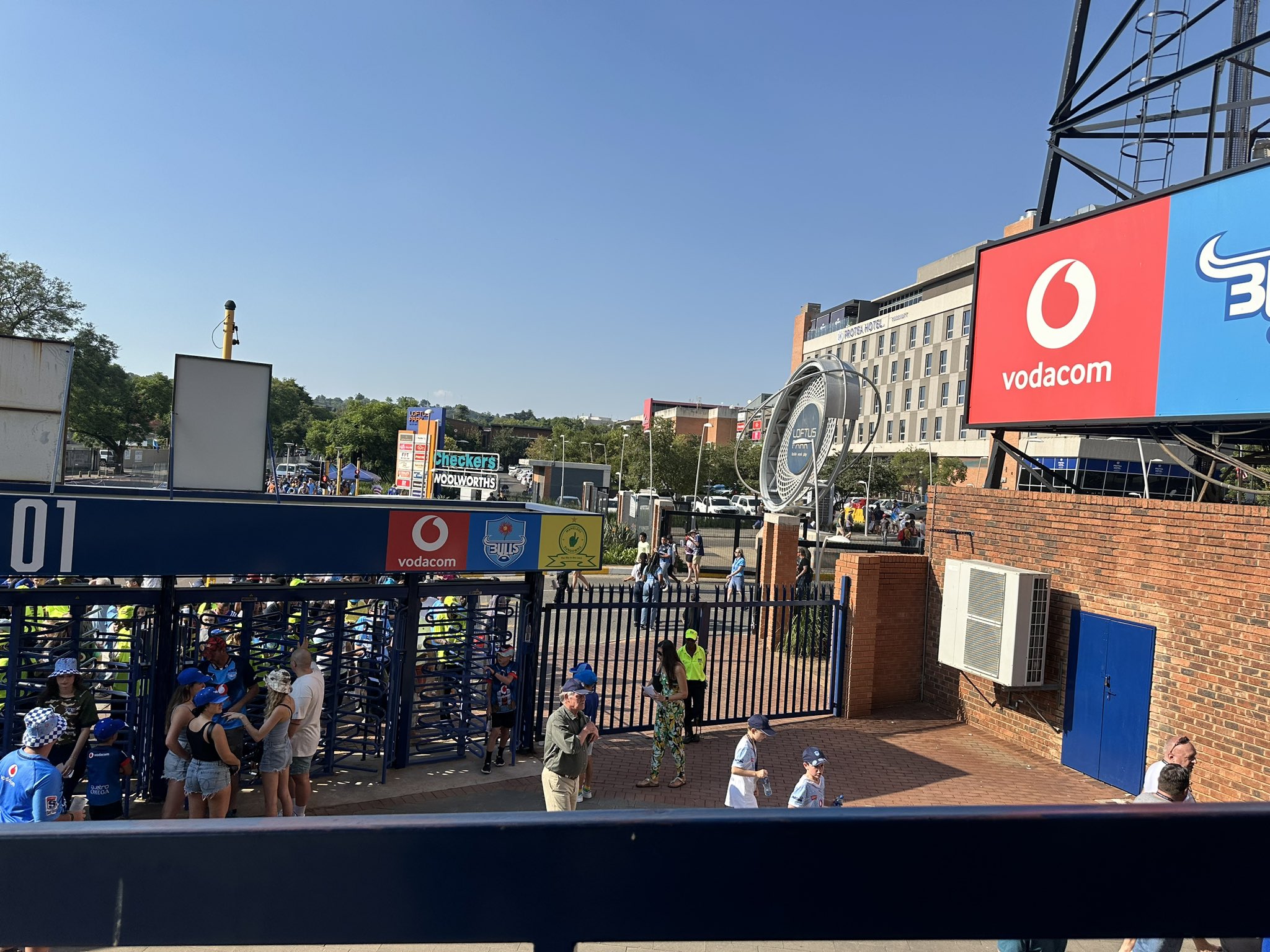 Checkers loftus deals