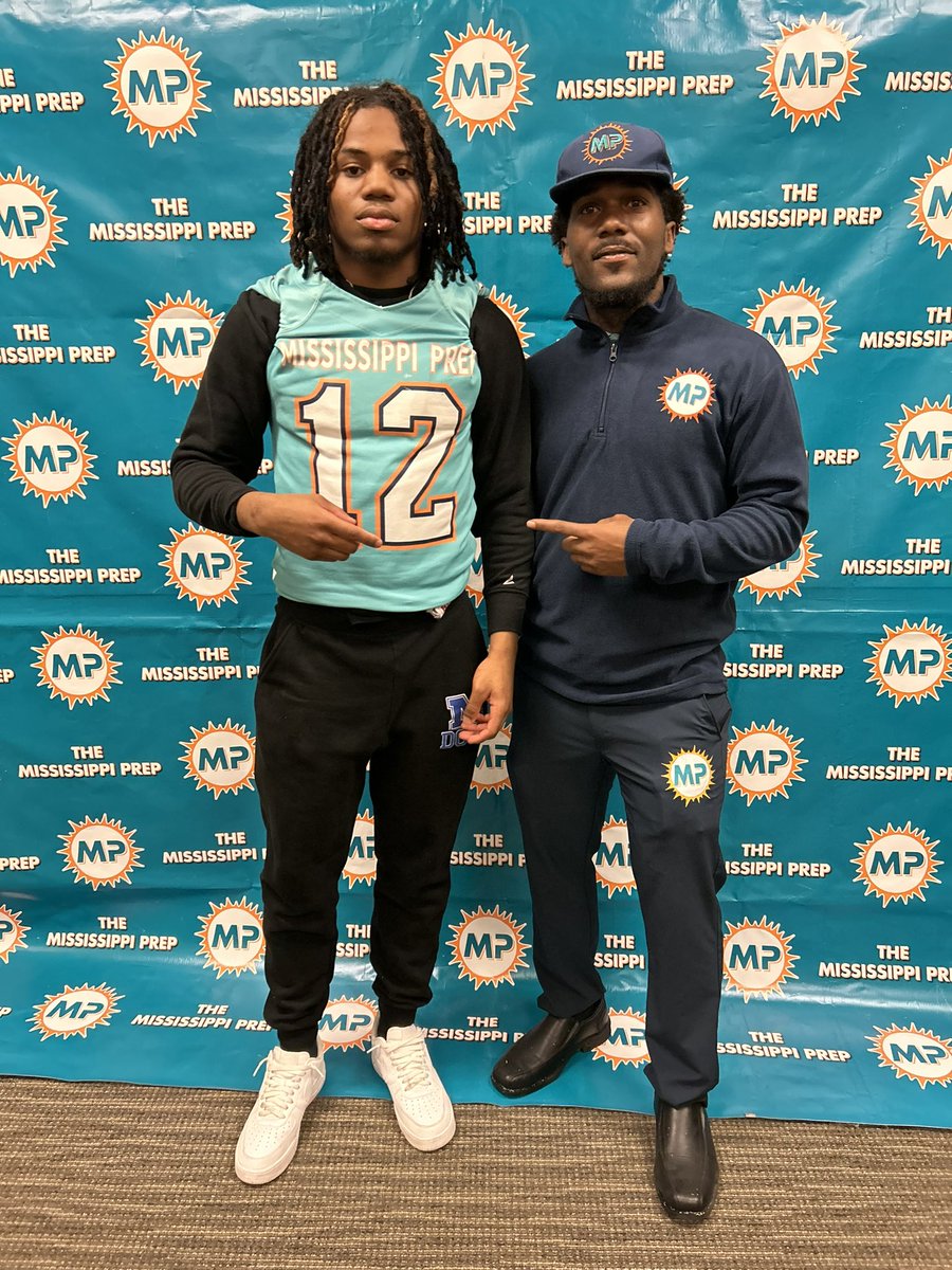 Cross_1k's tweet photo. Had a great visit @PrepMississippi @KardariusCross https://t.co/KbFFMWOI3d