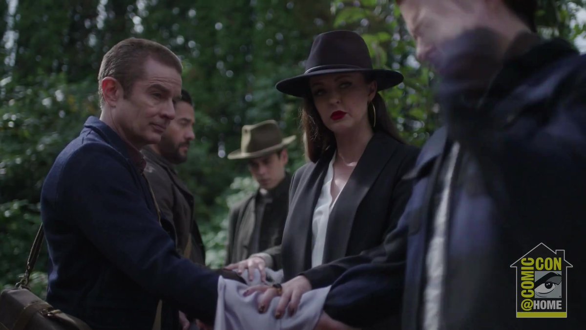 jamie_marsters's tweet photo. Pics of the Day: James Marsters & The Order cast battling the wasps in #TheOrder gag reel (https://t.co/mQ6L65xFI4) 2020
@JamesMarstersOf #JamesMarsters @Katie_Isabelle #KatharineIsabelle #JakeManley @stevebacic #SteveBacic @MadoSmith21 #MadisonSmith #WASPS https://t.co/hlXJreHefv