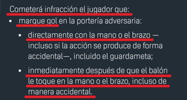 GuzmanGasso's tweet photo. El segundo PENAL para @ClubAmerica y la EXPULSIÓN de Anderson Santamaría FUERON CORRECTAS.

✅🟥⚽

🔍 La mano de Diego Valdés NO era sancionable al ser involuntaria y al NO CAER GOL INMEDIATAMENTE DESPUÉS de que el balón le pegó en el brazo. 

En México 🇲🇽 hay una creencia ERRÓNEA de que "toda mano en ofensiva es sancionable"...

Esto es una IMPRECISIÓN. 📝❌

La regla dice:

1️⃣ "No todos los contactos del balón con la mano o el brazo constituyen infracción".

2️⃣ "Cometerá infracción el jugador que marque gol INMEDIATAMENTE DESPUÉS de que el balón le pegue en la mano o el brazo".

📝 Al dar pase Diego Valdés a Henry Martín, SE PIERDE EL FACTOR DE INMEDIATEZ, y la mano pasa a ser juzgada como cualquier otra, con todo lo que debe evaluar un árbitro.

Y como se considera una mano INVOLUNTARIA, esta NO ERA SANCIONABLE.

⬇️🎥🖥️