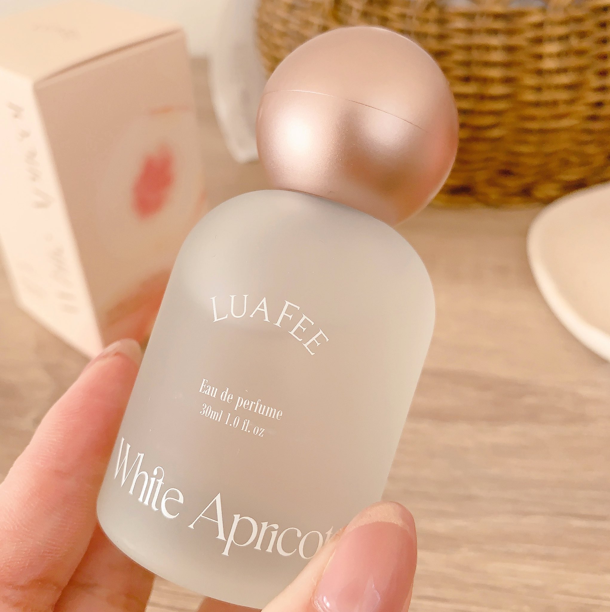 早い者勝ち！フランス製！いい匂いの香水！王妃  [オウヒ]パルファムエクストレ！ 早い者勝ち！フランス製！いい匂いの香水！王妃 [オウヒ]パルファム