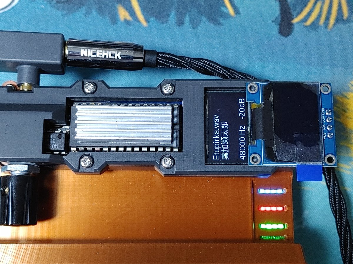 skycubic's tweet image. なるほどですねー😂

(尼の安いやつは一回り違うのか...)