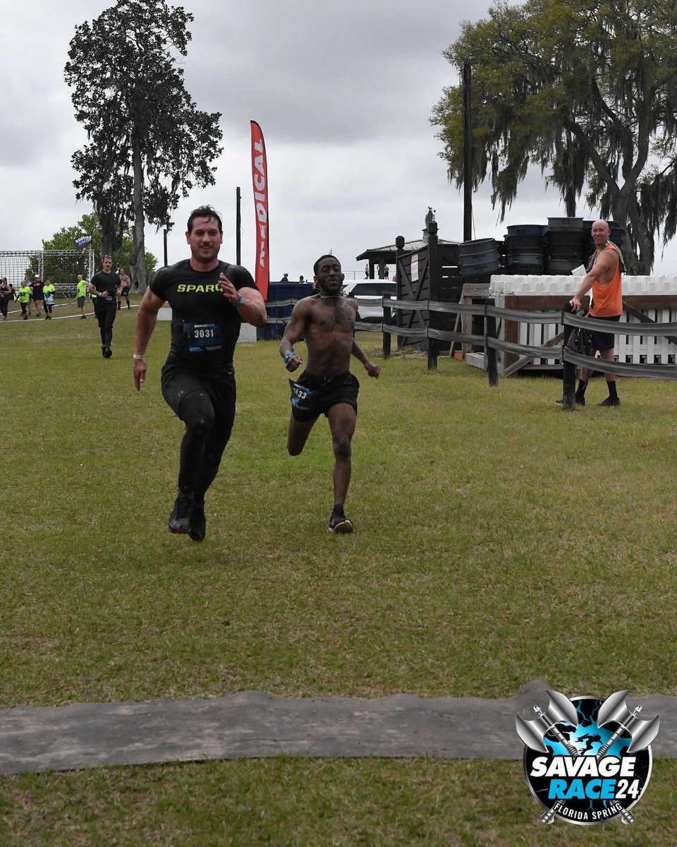 BlackAndSuper's tweet photo. Today was race 9/52, but a switch up: an obstacle run! i placed top 50 (49th out of 1000+) and i couldn’t be anymore proud! Until next time #SavageRace! https://t.co/Mf5VYhnDg0