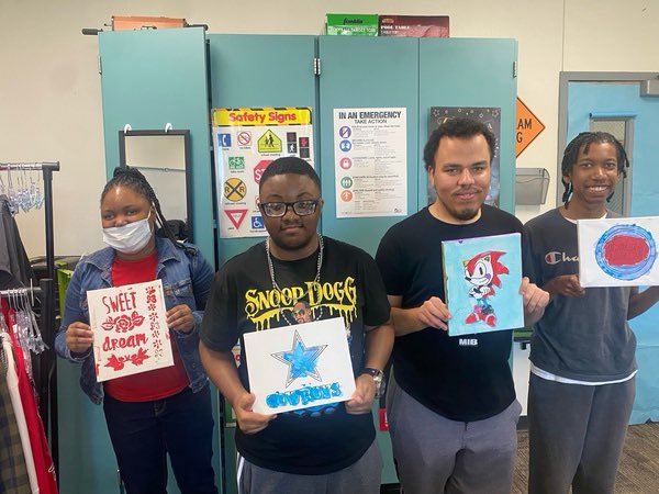 Foncelle74's tweet photo. Fun Friday as we did Painting with a Twist! #SHIFT18+ https://t.co/ftAHNmtyCl