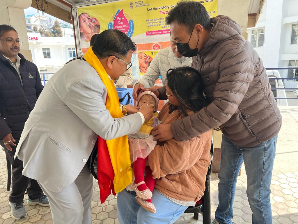 To continue victory over polio @dctawang Kanki Darang administered polio drops on the occassion of #Polioday at Khandro Drowa Tsangmo District Hospital Tawang in presence of DMO Dr.Rinchin Neema and other health officials this morning