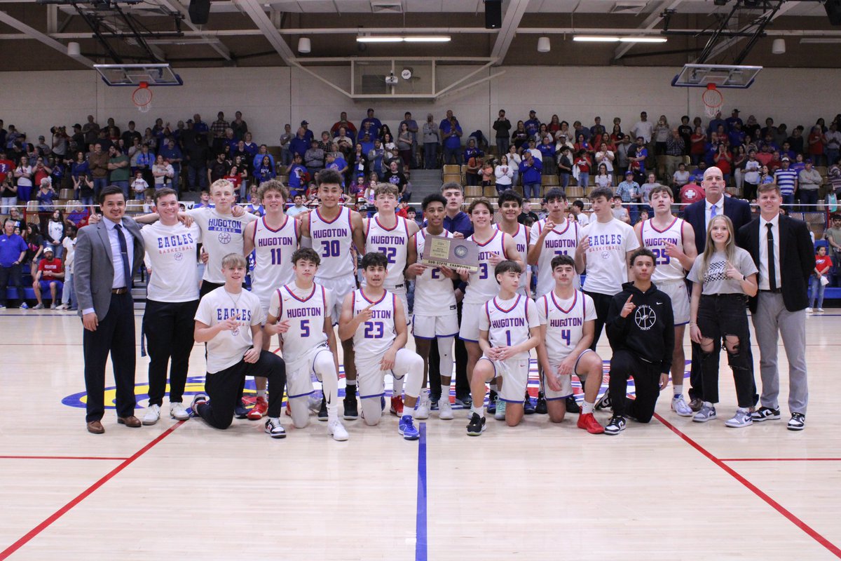 sportsinkansas's tweet photo. Hugoton (4A, 20-2) headed to state for fourth year in a row. Third year in a row with Trey O’Neil as third year head coach. Great things going on in this program that won it all in 4A last season as one of the smallest enrolled 4A programs in Kansas as they beat Wellington 73-39 for the substate championship. #sportsinkansas