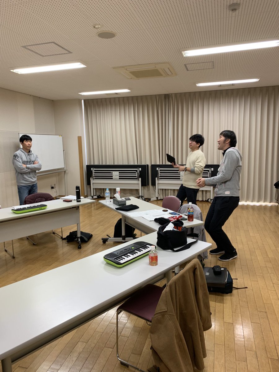 BlueLabel2016's tweet photo. 月末のライブに向けて久々に集結！花粉にも負けず、じっくりと詰めていきましたよ！3/31、来てくれよなっ！ https://t.co/89dnVbHiUw