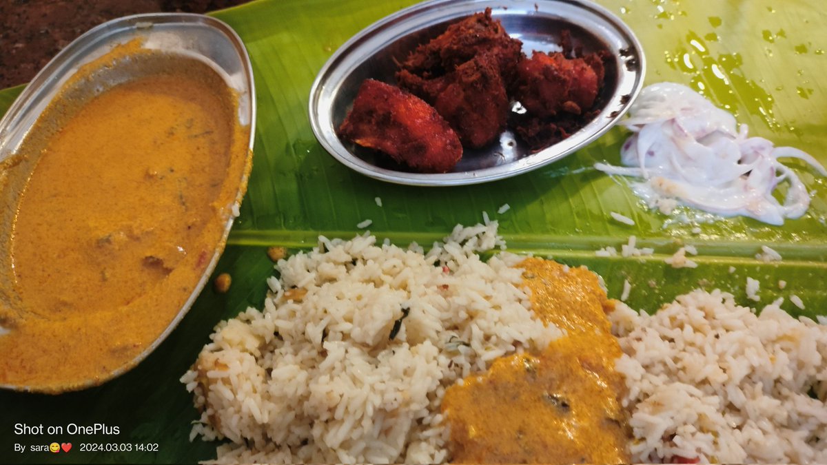 பிடித்த உணவுகளில் நெய் சோறு $ 🍗 65🔥🔥🥰🥰
#sundaylunch