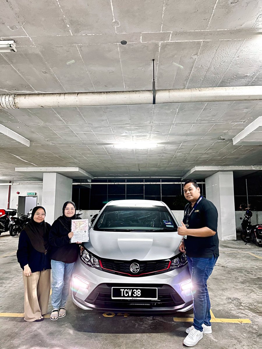 Azuwa_Razal's tweet photo. Raya Dah Semakin Menjelang Tiba , Mereka Dah Memiliki Kereta Raya , Kini Giliran Anda Pula Untuk
Memiliki Kereta PROTON Dilebaran Yang Akan Kunjung Tiba . 
Anda Bergaji Bersih Bermula RM1600 Dan Keatas , Nak Pakai Kereta Untuk Lebaran Ini . 
Azuwa Proton 
https://t.co/2bTldCfjAt https://t.co/GK4pt0BEV1
